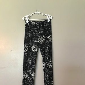 rue21 Patterned Leggings